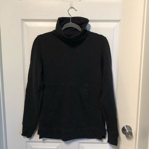 Lululemon sweatshirt